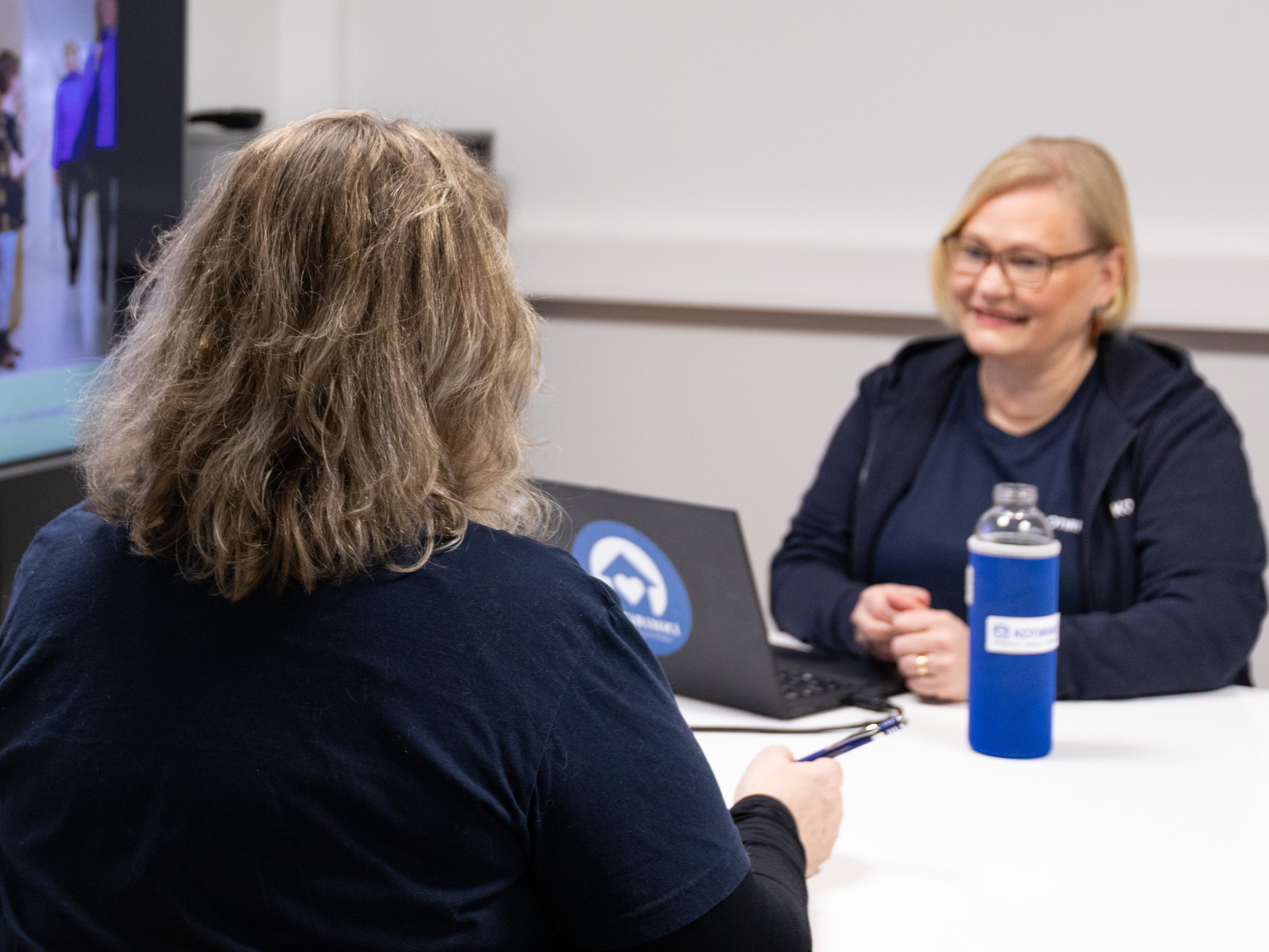 Yrittäjä ja siivooja